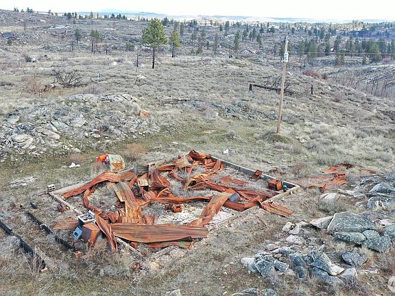 4th image of 372 C Cameron Lake Loop Road
