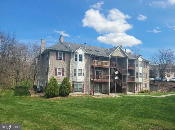 112 Timberlake Ter #4, Stephens City, VA 22655