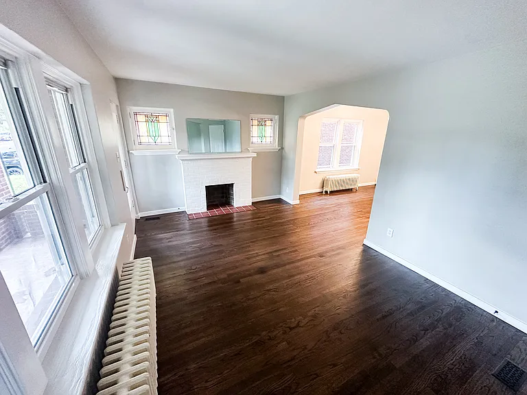 3911 Dover Pl #1F — Photo 10
