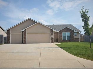 8601 E Millrun St, Wichita, KS 67226