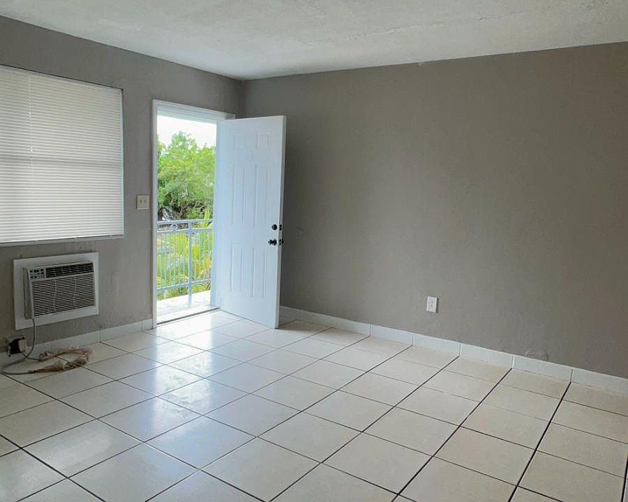 1st image of 1286 NW 59th St APT 4