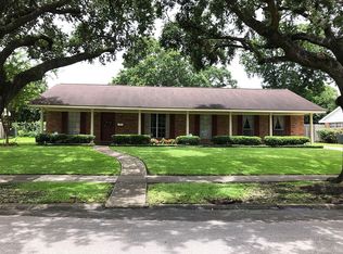 10906 Oasis Dr, Houston, TX 77096