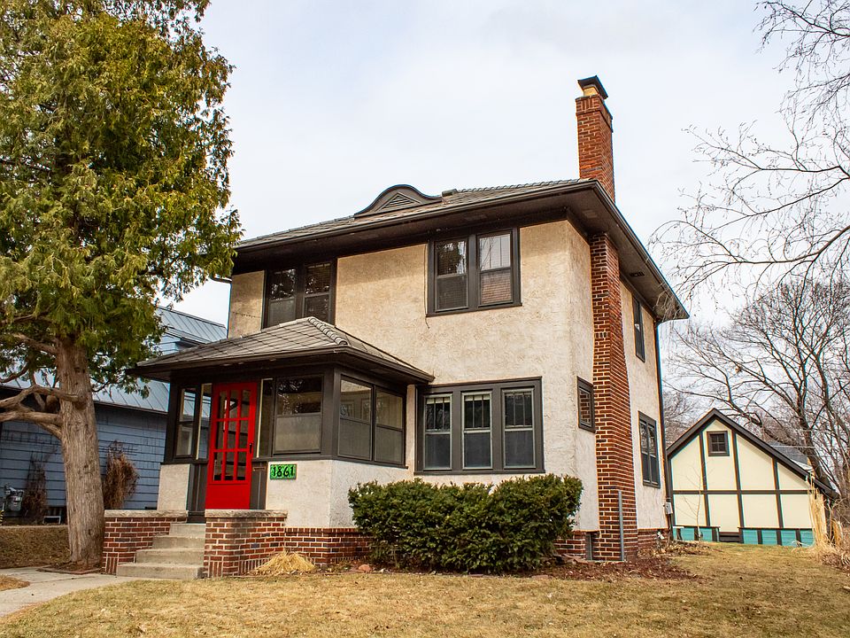 1st image of 1861 Wellesley Ave