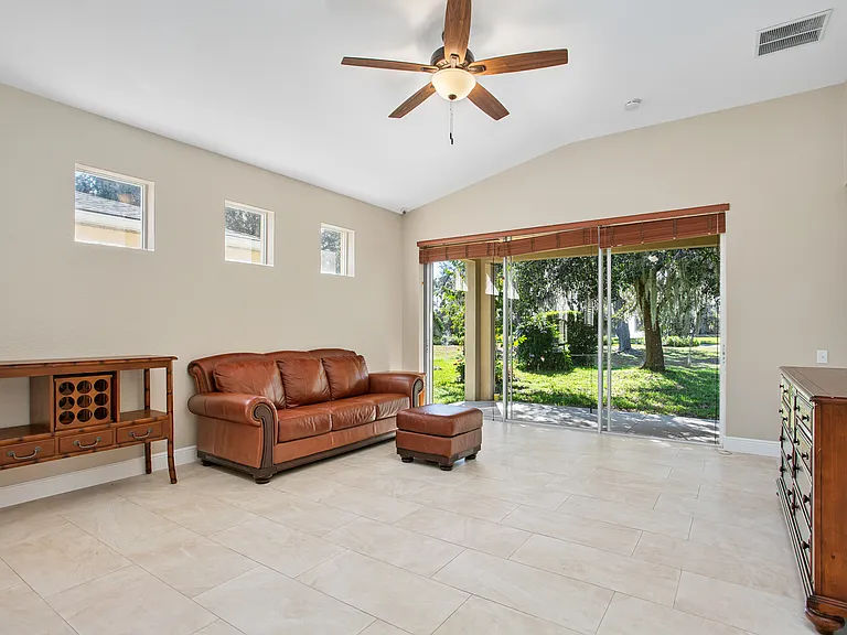 8838 Abbotsbury Dr — Photo 9