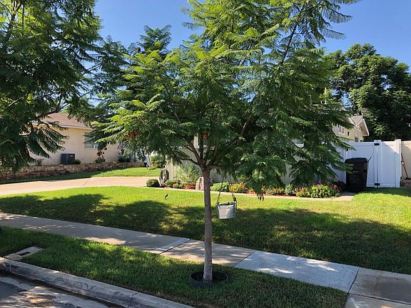 2nd image of 4717 Greenbrier Ave