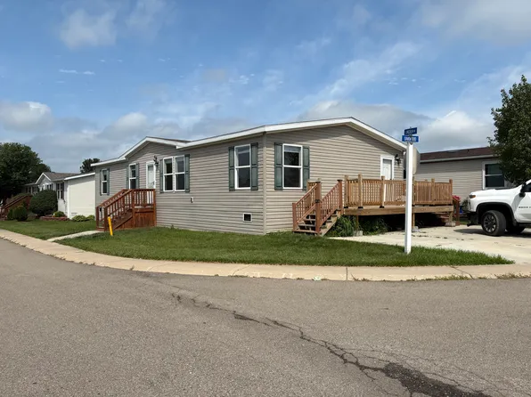 160 Lincoln Cir #160, Saline, MI 48176