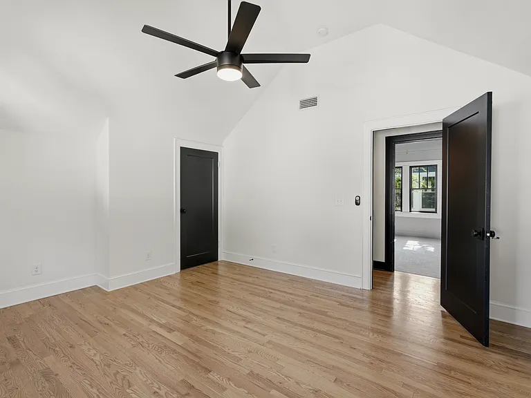 1043 Sharpe Ave — Photo 26