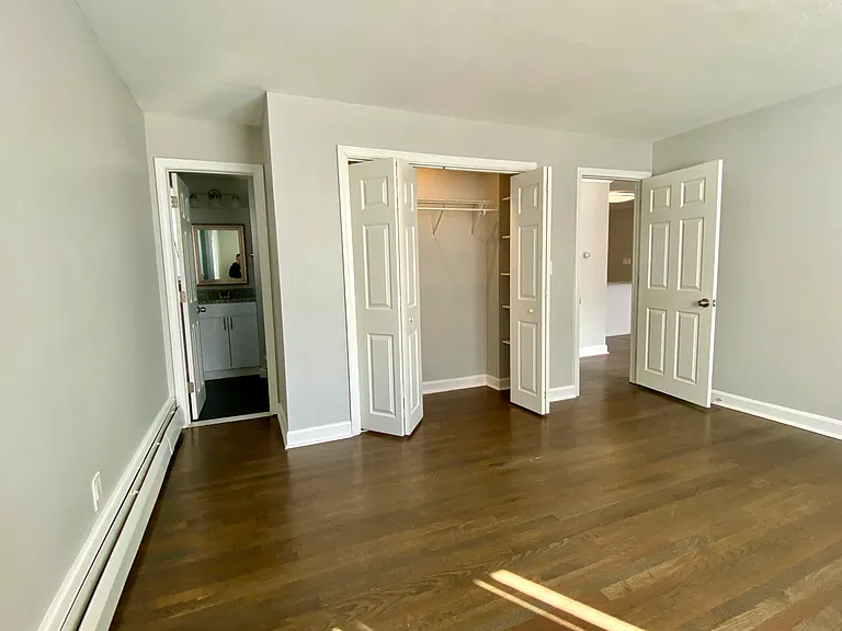 519 Washington St #6 — Photo 3