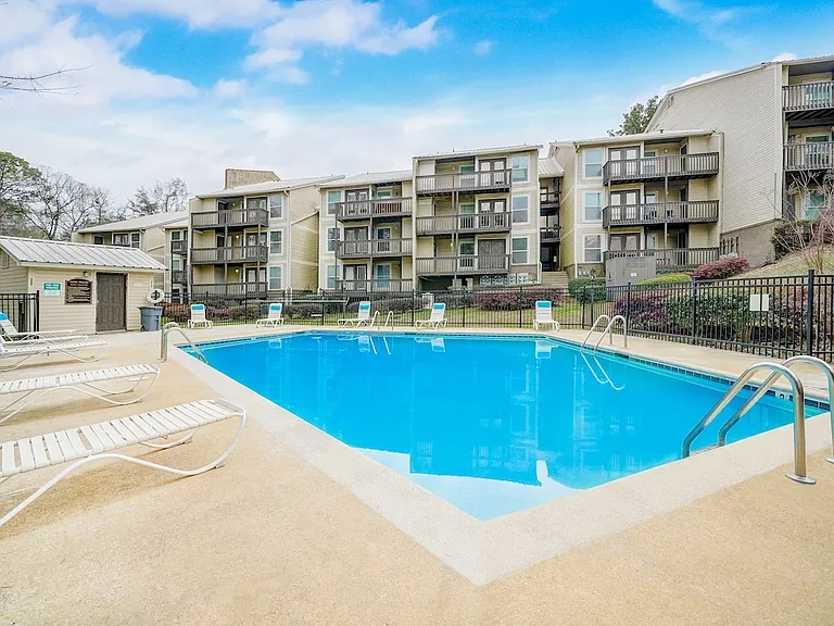 Hills at Hoover Apartments — Photo 56