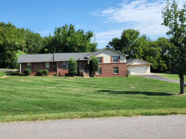 2401 Mansker Dr, Madison, TN 37115