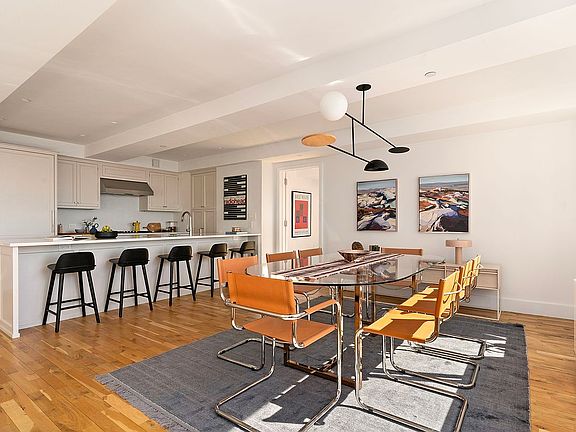 5th image of 360 Furman St #1041/1042