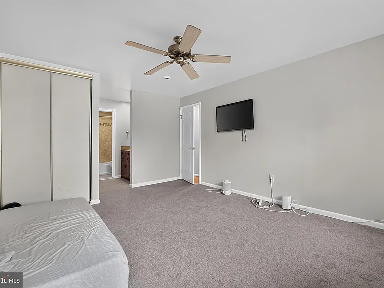 5607 Vantage Point Rd — Photo 26