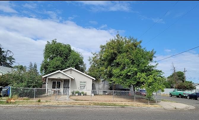 1st image of 2356 S Holly Ave