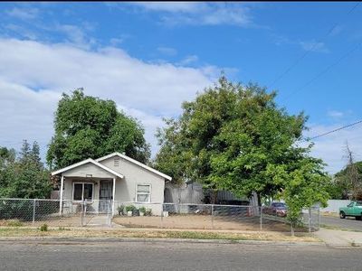 2356 S Holly Ave, Fresno, CA, 93706