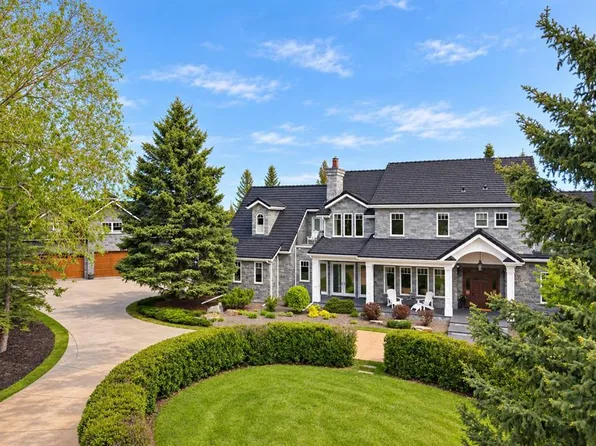 6 NW Aspen Ridge Ln SW, Calgary, AB T3H 5H9
