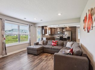 692 Locke Pointe Dr NE, Fridley, MN 55432