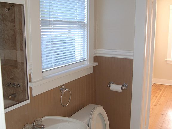 2nd image of 277 Charles St