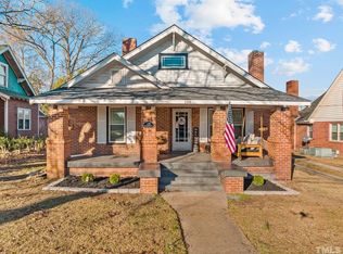206 W Church St, Benson, NC 27504