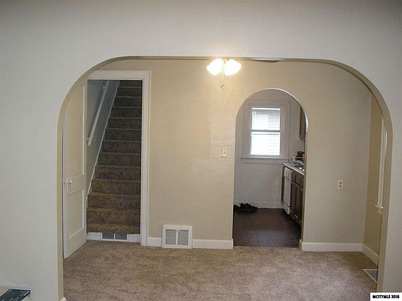 5th image of 738 15th St NE