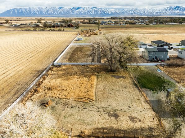 324 N Cooley St, Grantsville, UT 84029