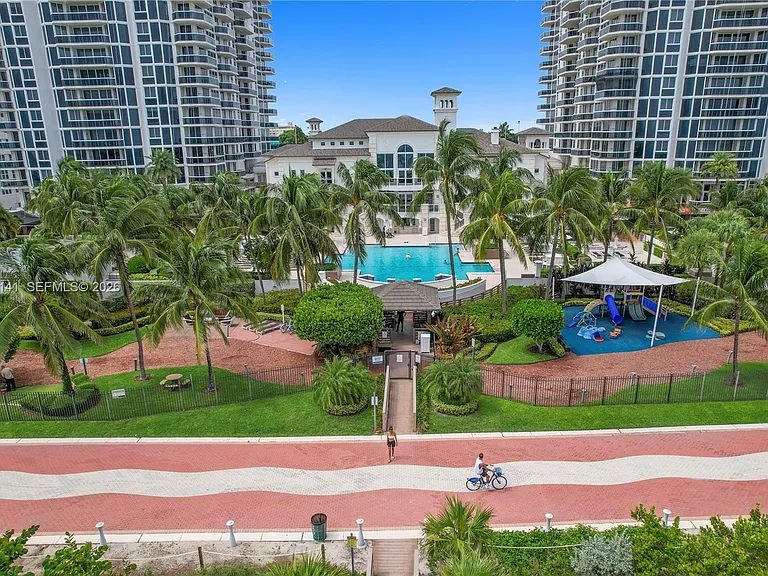 4775 Collins Ave #1806 — Photo 62