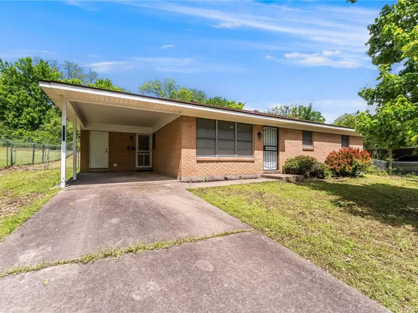 2202 Cottonwood Pl, Springdale, AR 72762