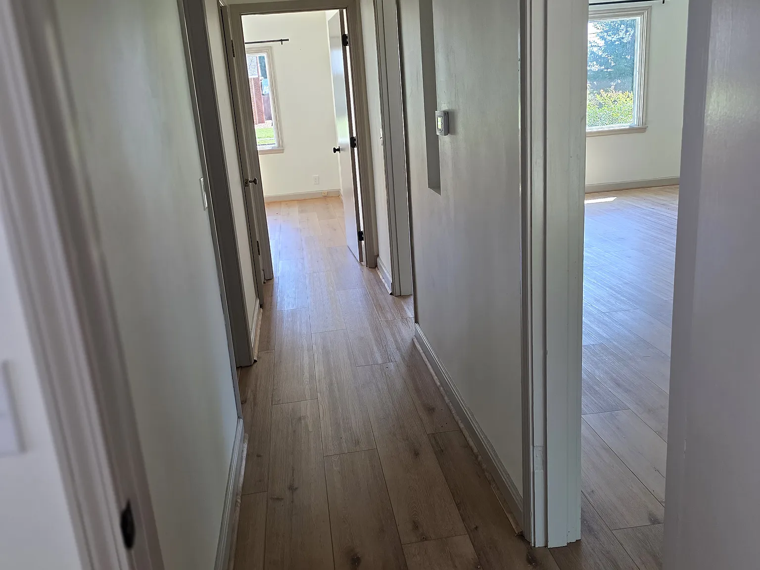 3 bed, 2.5 bath, 2002 sqft, $1,800 — Photo 4