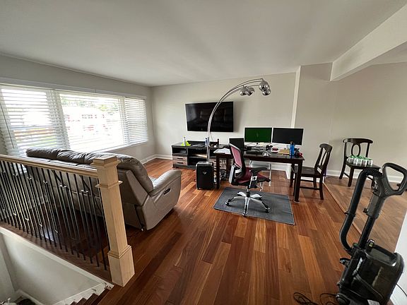 3rd image of 16325 66th Ave