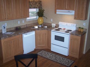 395 Hummingbird Pl, Plant City, FL 33565