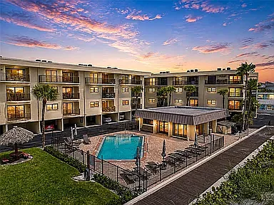 2 bed, 1110 sqft, $5,800 — Photo 3