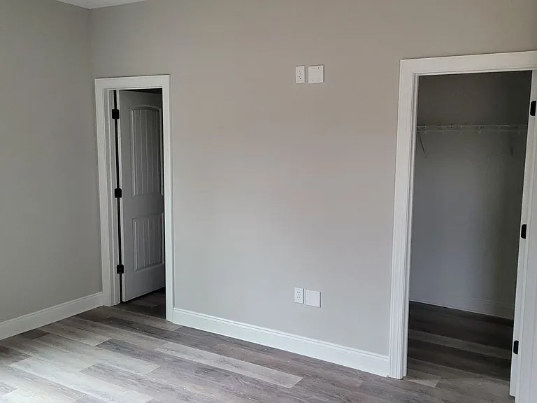 109 Jennie Dr — Photo 17