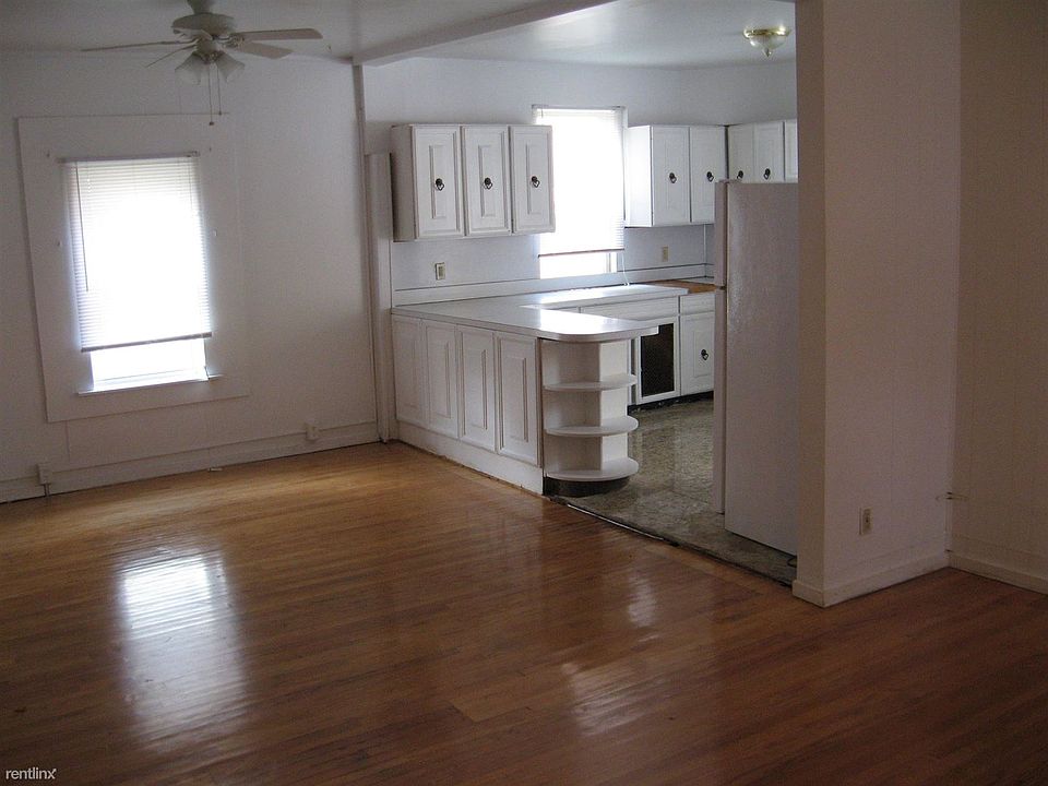 Kitchen & Living Room