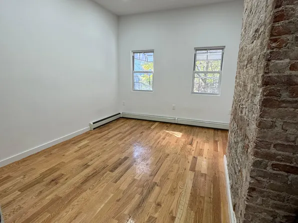 1857 Park Place image 1 of 4