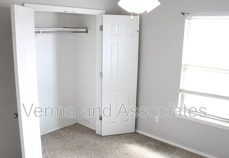 5007 SW Fieldstone Blvd #2 — Photo 7