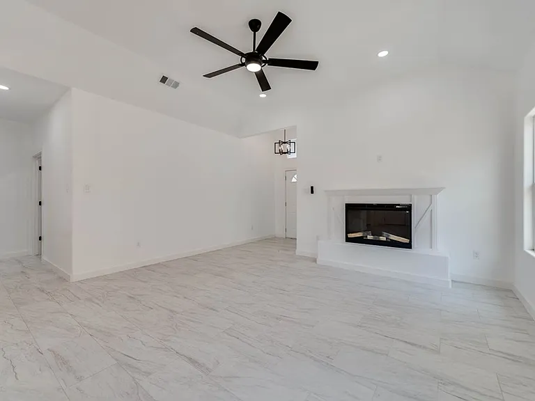 3612 El Cajon Ave — Photo 7