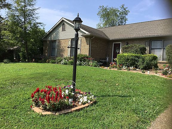 Beautiful Home Located in CastleSchool