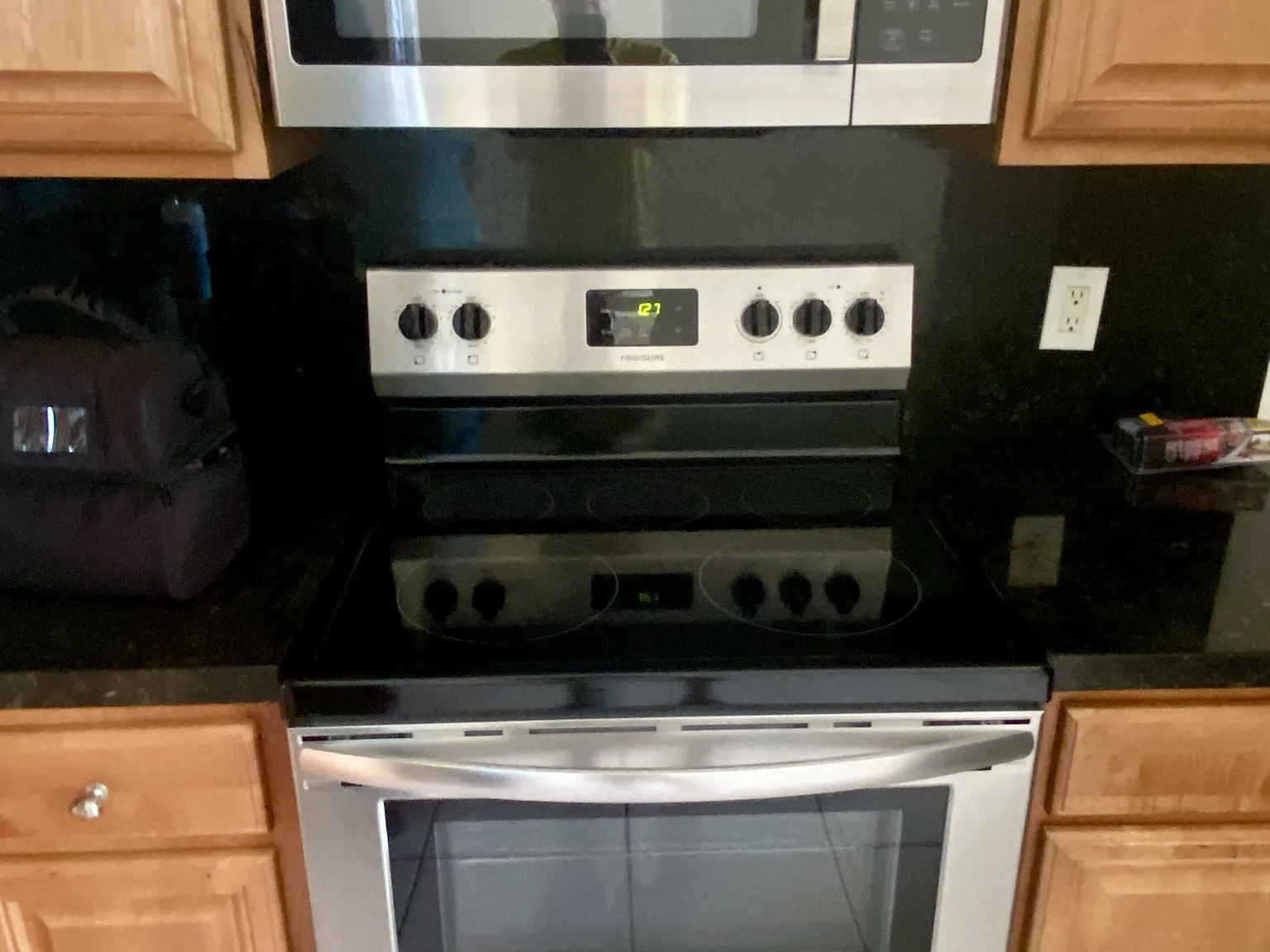 1 bed, 1.5 bath, 1065 sqft, $1,650 — Photo 3
