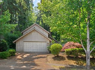 10420 SW Paulina Dr, Tualatin, OR 97062
