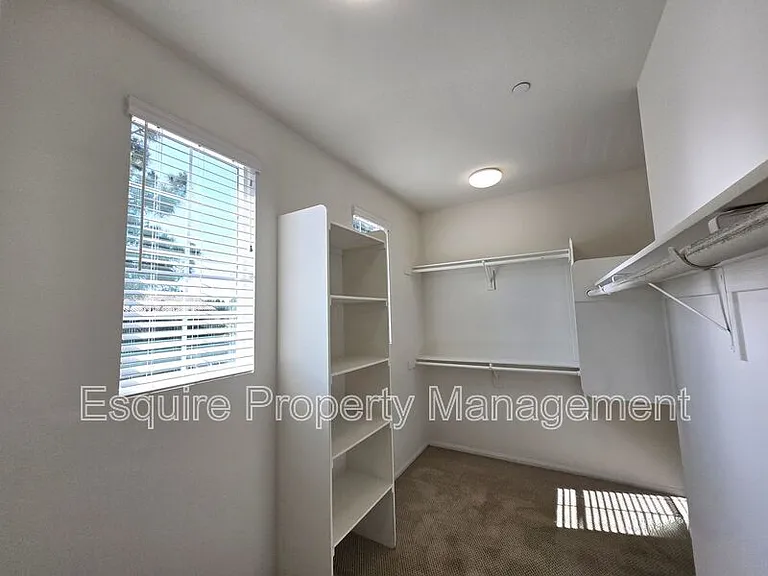 433 Castiano St — Photo 33