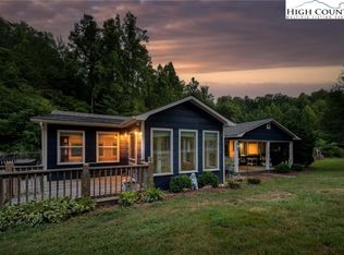 2235 Flatwood Rd, Lenoir, NC 28645