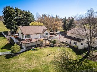 2402 David Ln, Medford, OR 97504