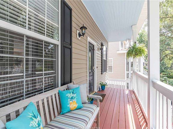 4th image of 3 Gold Oak Ct