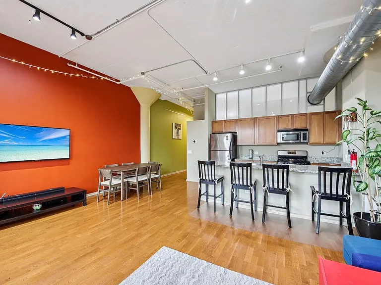 2323 W Pershing Rd #228 — Photo 7