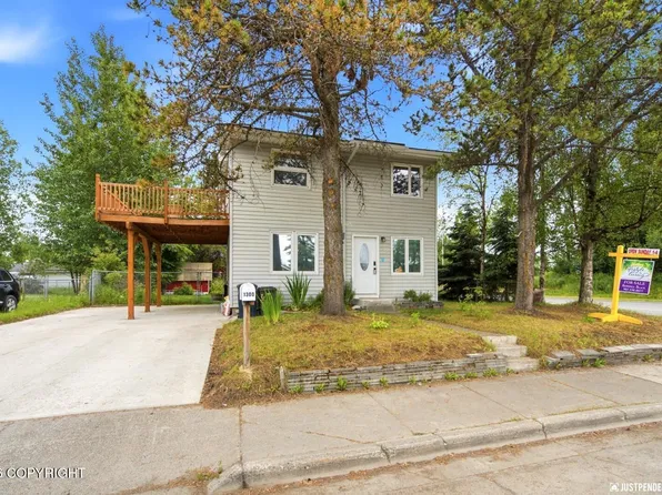 1300 Wintergreen St, Anchorage, AK 99508