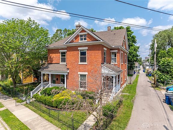 3rd image of 319 Oak St