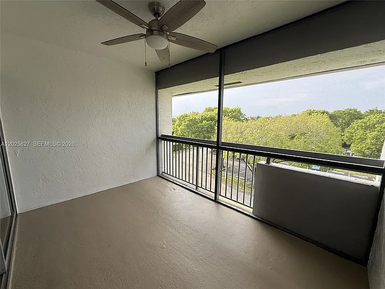 731 N Pine Island Rd #401 — Photo 24