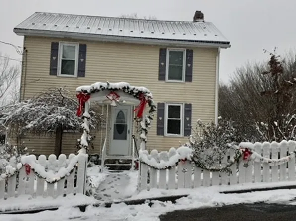 110 Boquet St, Ligonier, PA 15658