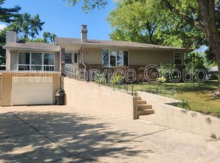 229 Hickory St, Oswego, IL 60543