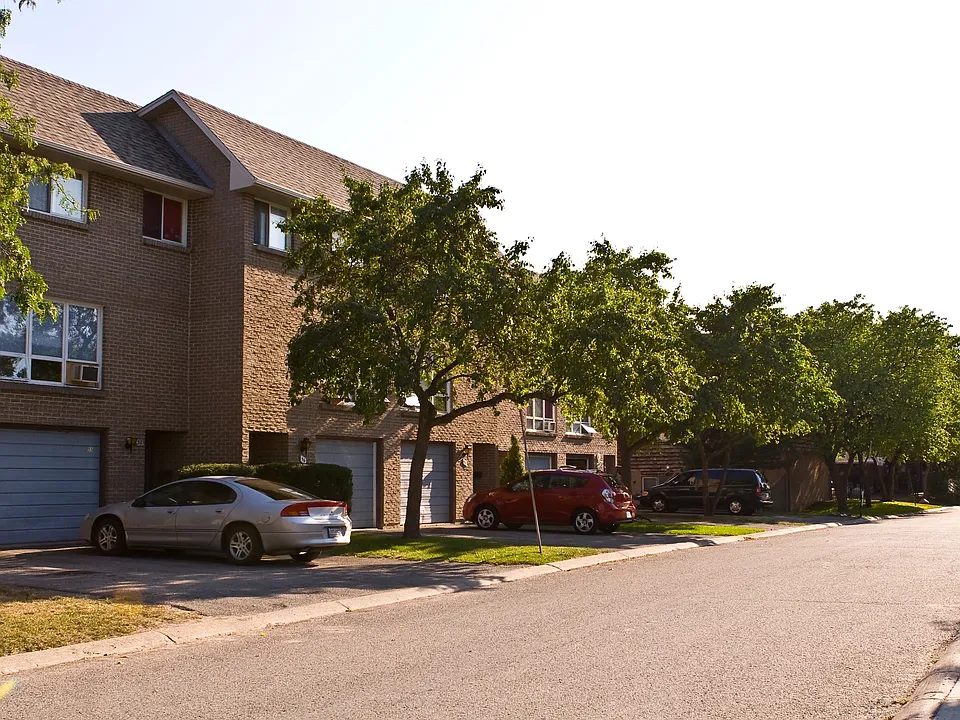 305 Briarhill Ave