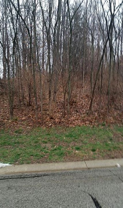 2nd image of 8002 Traders Hollow Ln